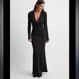 Interior black mermaid gown